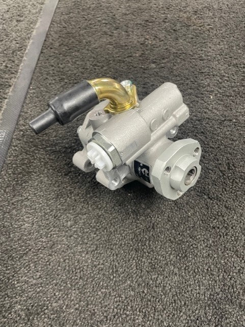 POWER STEERING PUMP VW TRANSPORTER T5 MULTIVAN 2E0422155A 2E0422155B 2E0422155C