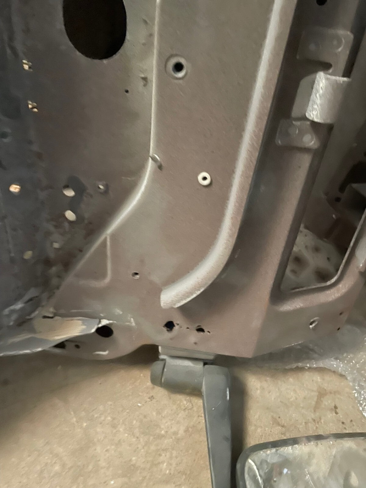 LANDROVER  DEFENDER 110 90 TDI BULKHEAD FOR LHD ONLY USED NEEDING REPAIR