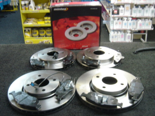 FOR FORD MONDEO 2.5 V6 ST24 MINTEX BRAKE DISC BRAKE PADS FRONT & REAR