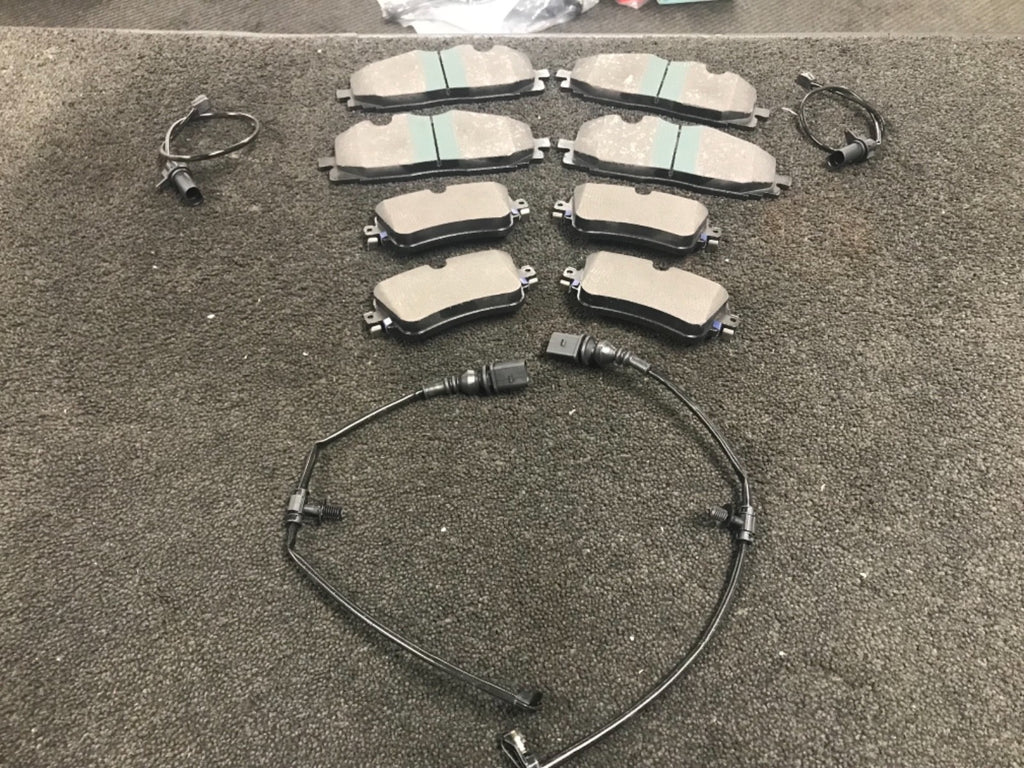 AUDI Q7 3.0 TDi QUATTRO 272 4MB 15ON FRONT REAR BRAKE PADS + 4 WEAR SENSORS