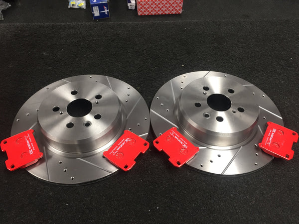 FOR TOYOTA CELICA ST205 BRAKE DISC DRILLED GROOVED EBC BRAKE PADS REAR