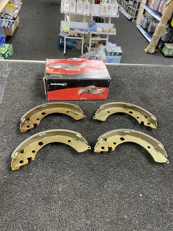REAR BRAKE SHOES SET FITS HONDA CIVIC MB6 MB7 TURBO VTEC ACCORD AERODECK HR-V