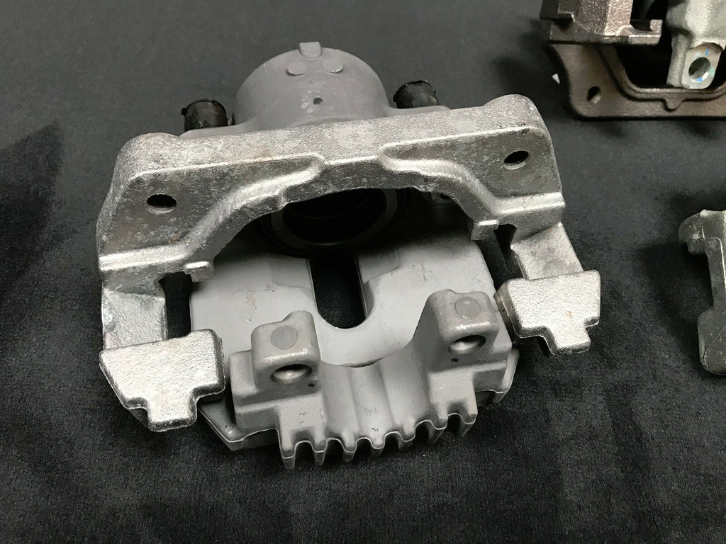 GENUINE OS RH FRONT BRAKE CALIPER CARRIER BMW 5SER E60 E61 SALOON+TOURING ESTATE