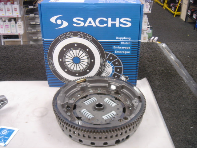 MCC SMART BRABUS FORTWO CITY PURE PULSE PASSION CLUTCH KIT FLYWHEEL 3089 000 033