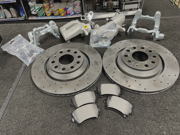 AUDI A3 S3 8P GOLF MK5 MK6 REAR CROSS DRILLED BRAKE DISC CONVERSION KIT 310mm