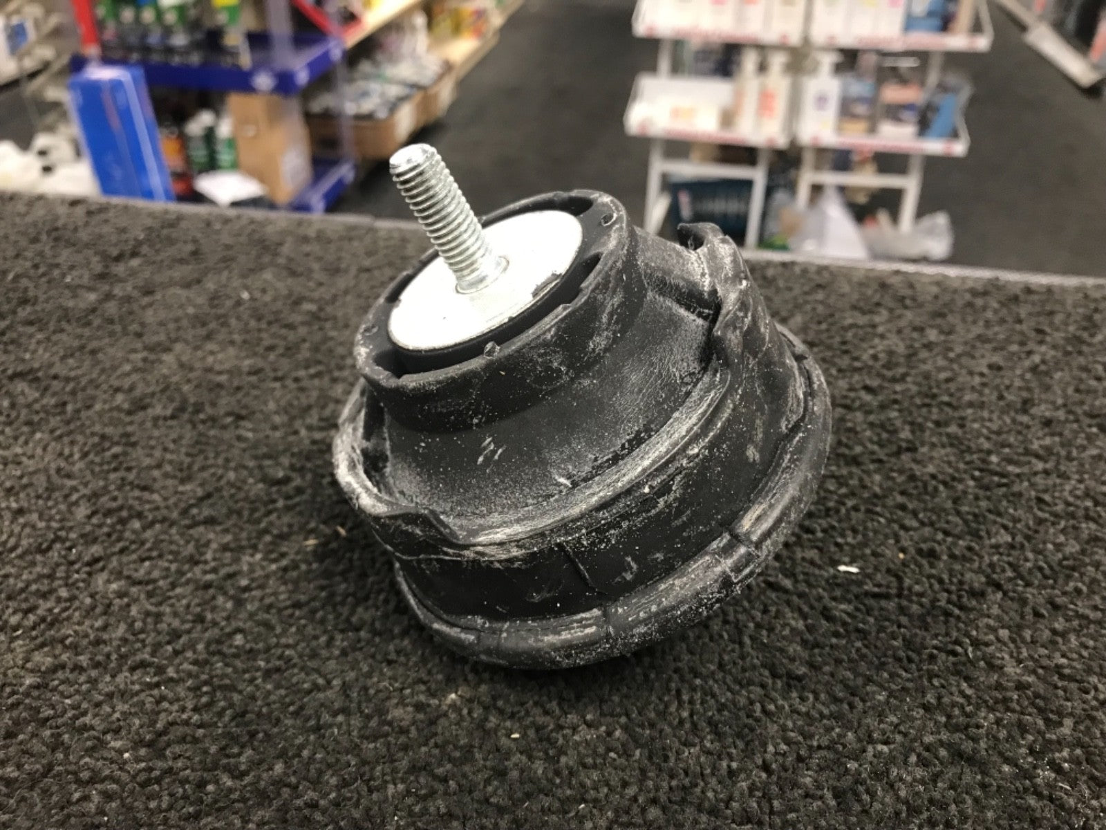 FRONT LH ENGINE MOUNTING BMW 3 SERIES E46 316 318 320D