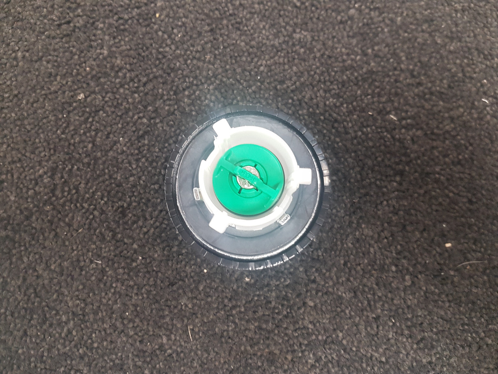 FOR FORD TRANSIT 2.0 2.2 2.4 FOCUS MK1 2.0 FUEL FILLER CAP WITH LOCK AND KEYS