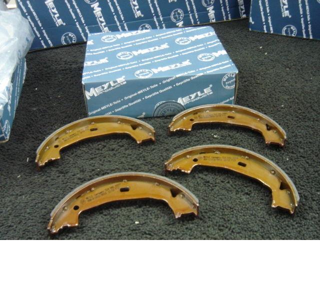 BMW M3 E46 3.2 CSL M5 39 M5 E39 E60 E63 M6 REAR HANDBRAKE PARKING BRAKE SHOES  
