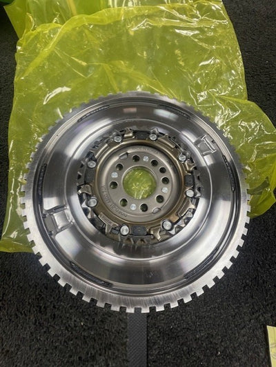 GENUINE VALEO DUAL MASS FLYWHEEL  SPORTAGE HYUNDAI i30 i40 D4FD  232002A403