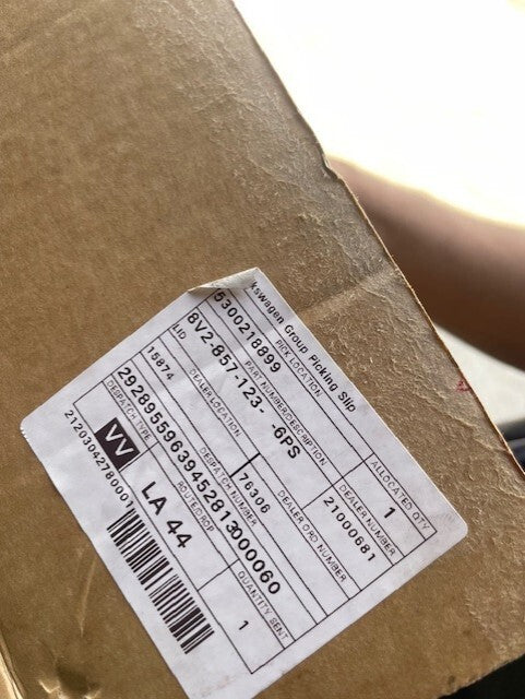 AUDI A3 SE RS3 8V  GLOVE COMPARTMENT LID COVER 8V28571236PS GENUINE NEW