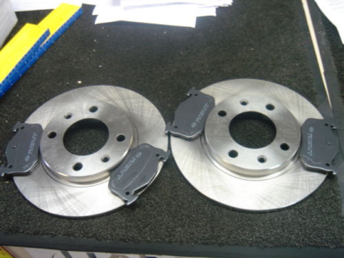 PEUGEOT 306 XSARA ESTATE REAR BRAKE DISCS REAR BRAKE PADS 
