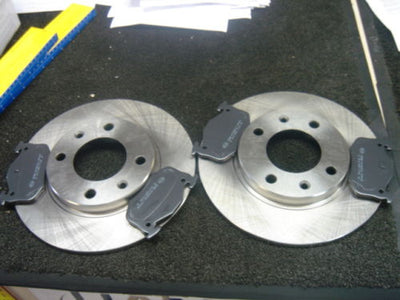 PEUGEOT 306 XSARA ESTATE REAR BRAKE DISCS REAR BRAKE PADS 
