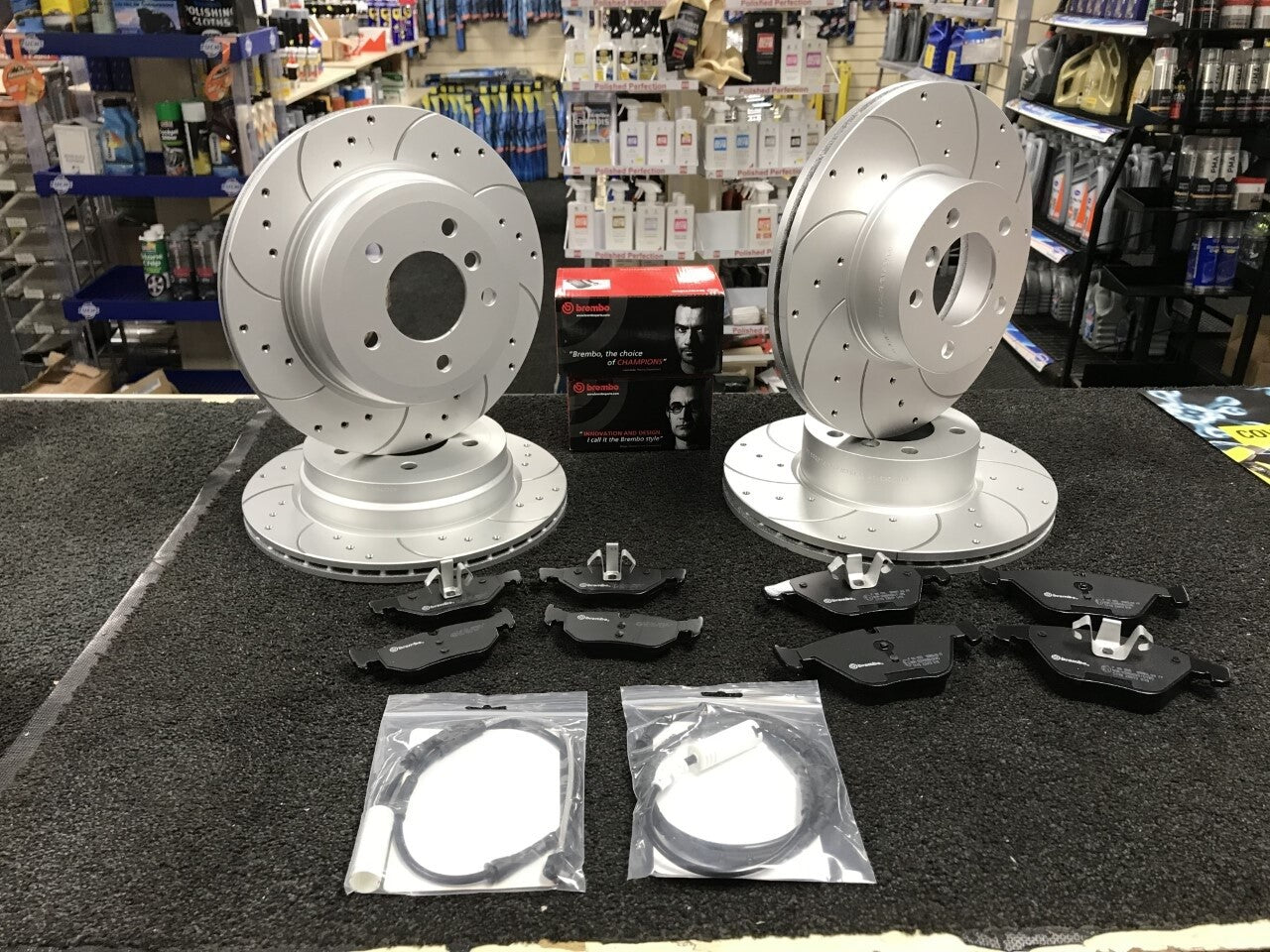 BMW E93 BRAKE DISCS DRILLED GROOVED BREMBO PADS FRONT REAR 312/300mm discs