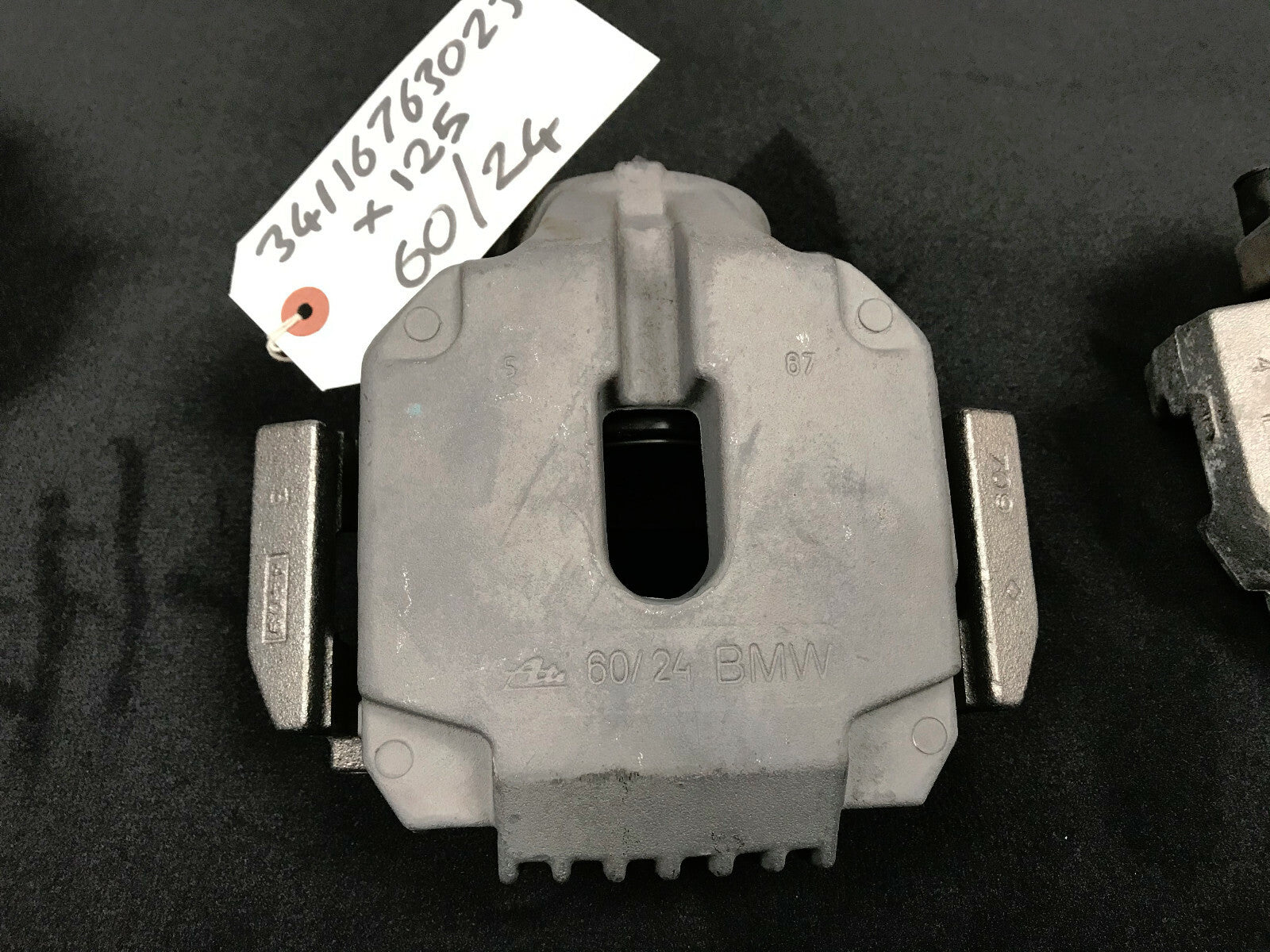 BMW 5SER 520i 520D 523i 525i E60 E61 GENUINE COMPLETE FRONT BRAKE CALIPER NS LH