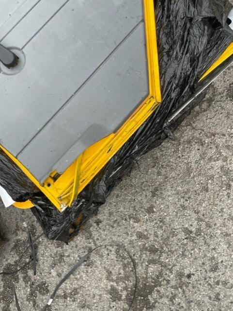 SECOND ROW DOOR OS RH DRIVER SIDE  DOOR LAND ROVER DEFENDER 110 TDI CSW YELLOW