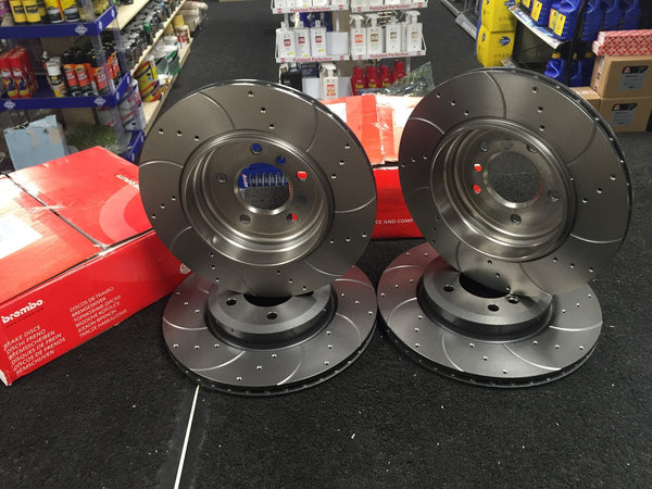 BMW 330D 330i 330Ci FRONT REAR BREMBO CROSS DRILLED GROOVED BRAKE DISC 