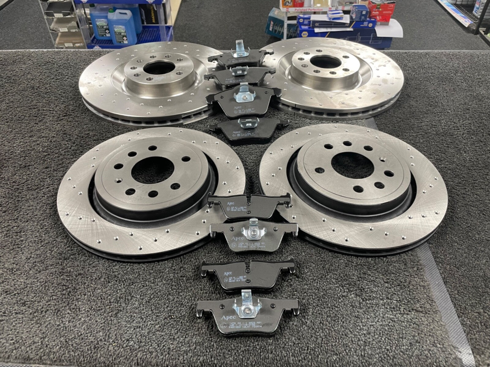 FOR VAUXHALL VECTRA C VXR FRONT REAR DRILLED BRAKE DISCS PADS 