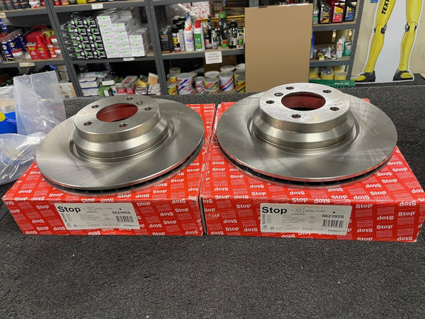 BMW 320D E90 E91 2.0D 2004-12 2 FRONT BRAKE DISCS VENTED  330mm PAIR