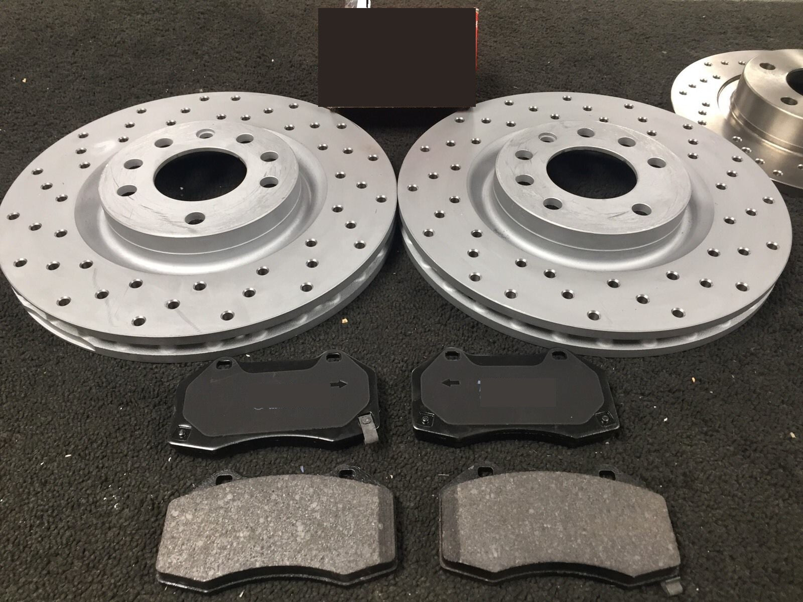 FOR  ASTRA 1.4 GTC TURBO  FRONT BRAKE DISC BRAKE PADS CROSS DRILLED GROOVED