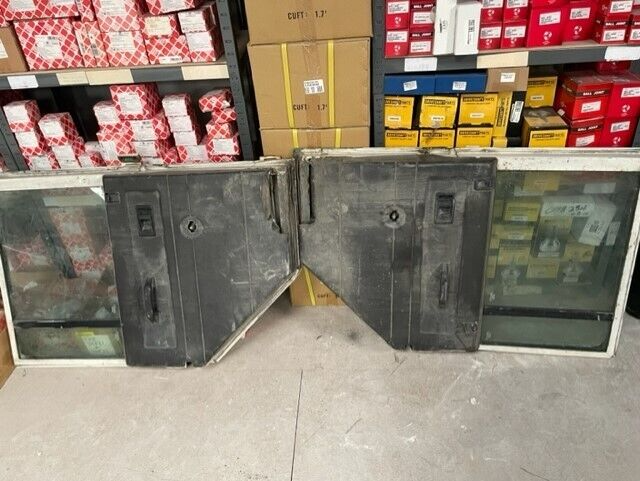 DEFENDER 110 130 TD TDi SECOND ROW DOORS- COMPLETE ASSMEBLED PAIR