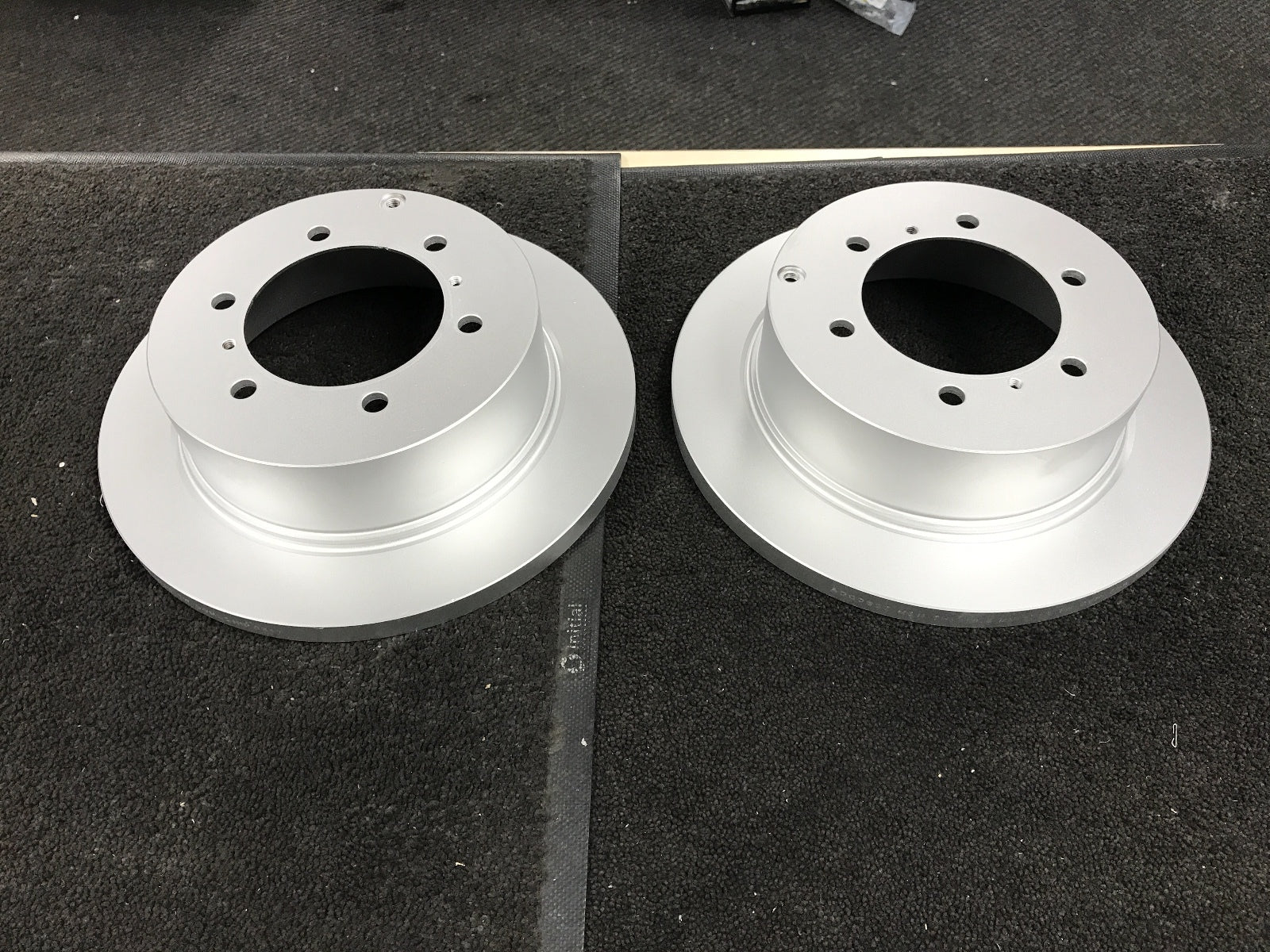 FOR MITSUBISHI SHOGUN PAJERO SPORT EQUIPE 2.5TD 2001-08 2 REAR BRAKE DISCS  NEW