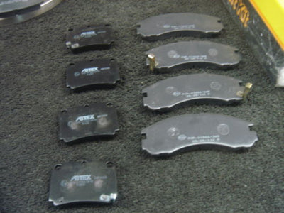 FOR BRAKE PADS FRONT REAR MITSUBISHI SHOGUN SPORT BRAKE PADS MINTEX