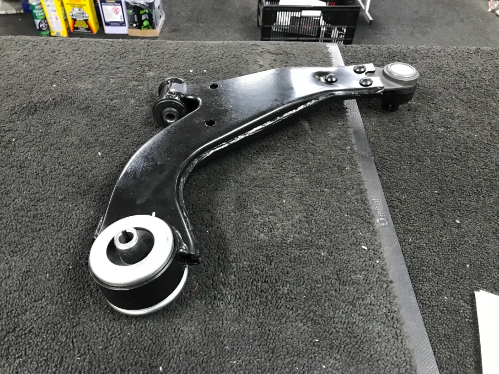 FORD MONDEO MK3 3.0 ST 220 LOWER WISHBONE ARM BALL JOINT WISHBONE BUSH LH OR RH