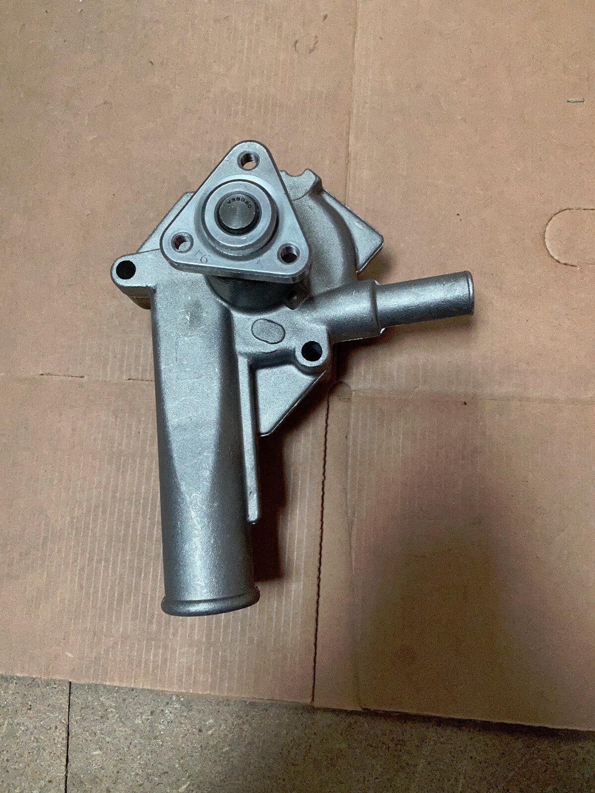 WATER PUMP FOR FORD ESCORT 1.1.3 MK4 MK5 FIESTA 1.1 1.3 MK3 ORION 1.3 MK2 MK3
