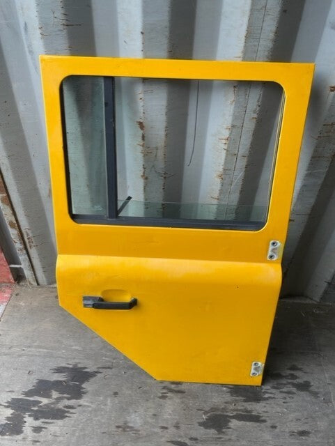 SECOND ROW DOOR OS RH DRIVER SIDE  DOOR LAND ROVER DEFENDER 110 TDI CSW YELLOW