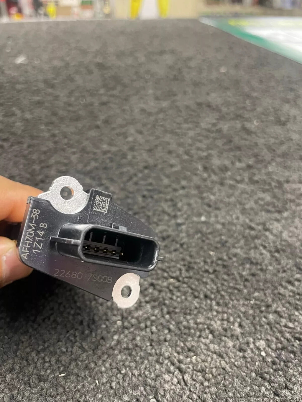 GENUINE AIR FLOW MASS SENSOR FOR NISSAN INFINITI SUZUKI