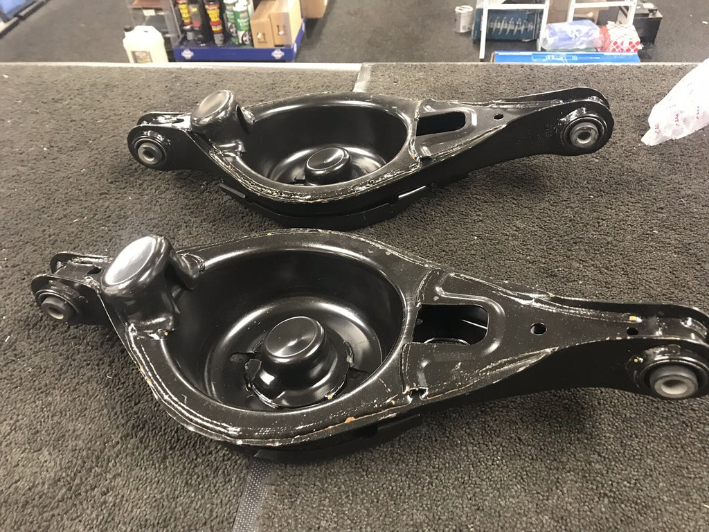 2 REAR LOWER CONTROL ARMS LH RH BOTH SIDE MAZDA 6 GG GY 2002 - 2007 