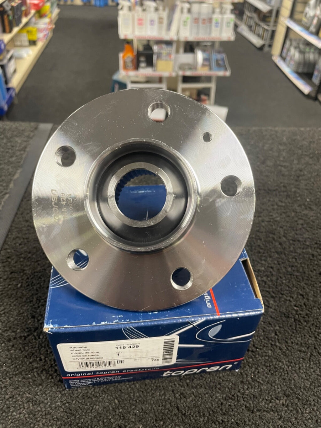 BRAND NEW WHEEL HUB FOR AUDI ORIGNAL TOPRAN GERMANY 8K0407613B