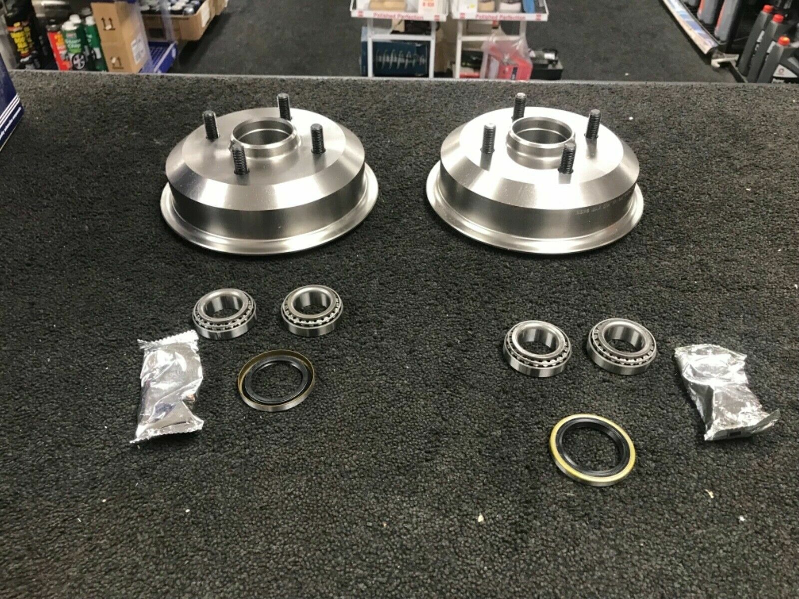 FORD ESCORT MK5 2 REAR BRAKE DRUM 2 WHEEL BEARING 203mm DIAMETER