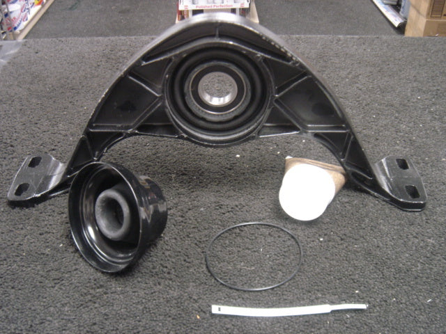  FORTIGUAN Audi Q3 PROPSHAFT SUPPORT CENTER BEARING MOUNT COVER SEAL PROP SHAFT 