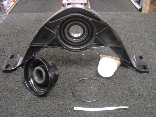  FORTIGUAN Audi Q3 PROPSHAFT SUPPORT CENTER BEARING MOUNT COVER SEAL PROP SHAFT 