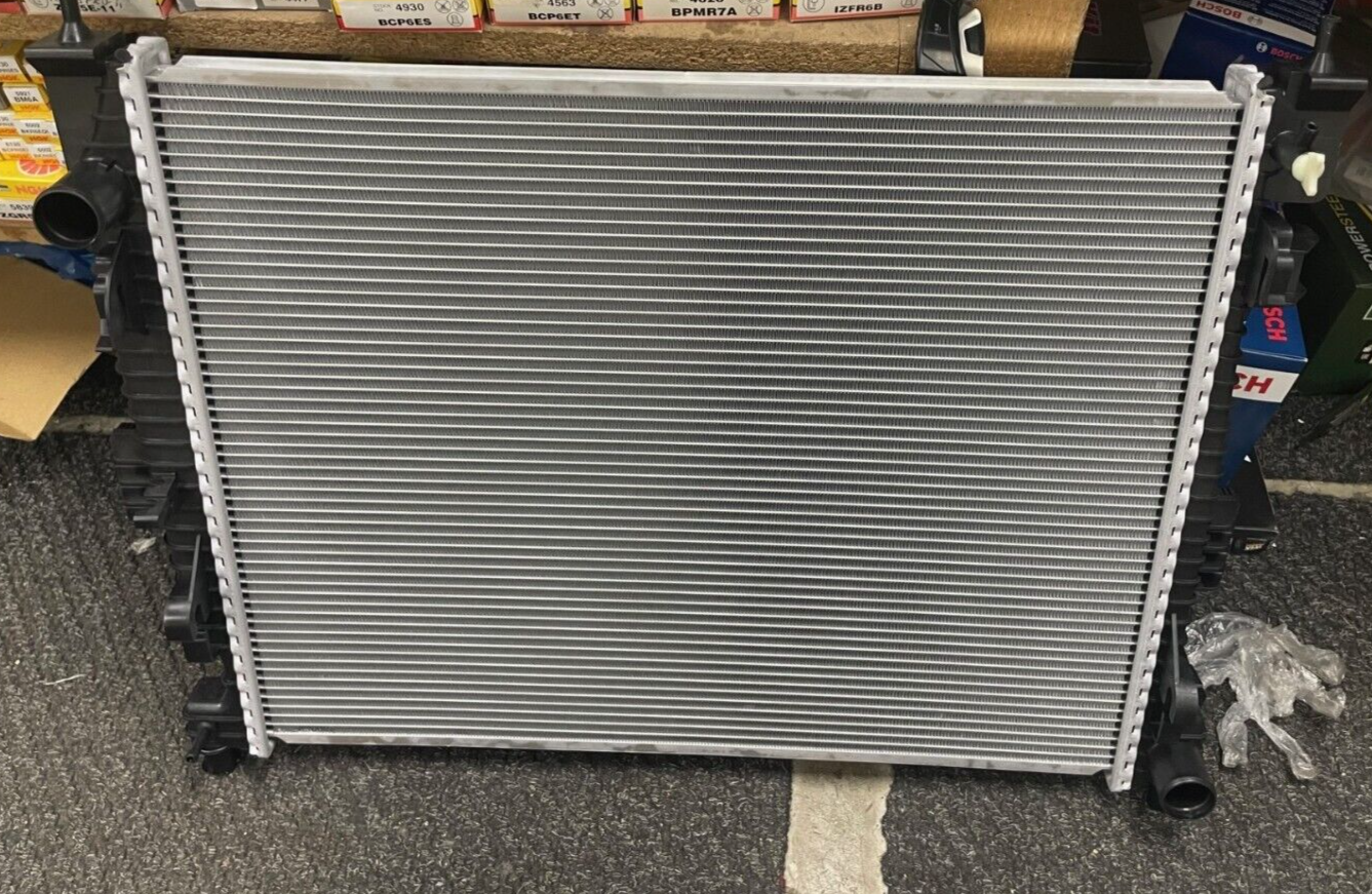 RADIATOR JEEP GRAND CHEROKEE WK 3.00 CRD 2010-2018 55038002AH 55038002AE