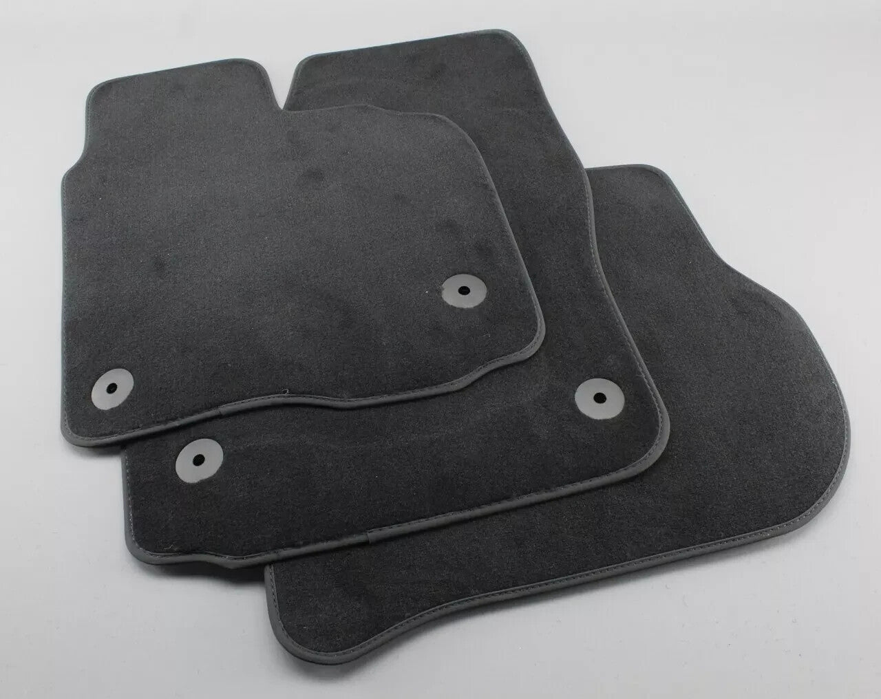 SEAT LEON TDi TSi 2006 -2013 CARPET MATS FRONT REAR GENUINE FULLSET