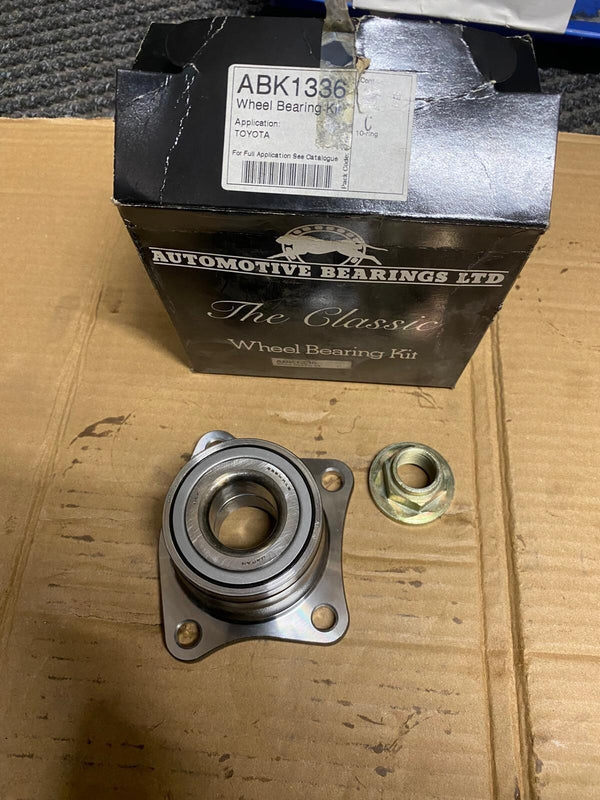BRAND NEW REAR WHEEL BEARING KIT FITS COROLLA E100 E110 1992 ON