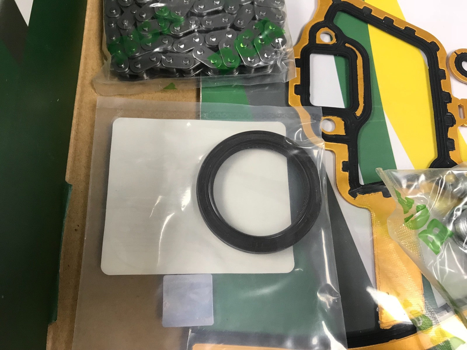 FOR VAUXHALL ASTRA J CORSA D 1.3CDTi TIMING CHAIN KIT HEAD GASKET SET BOLTS