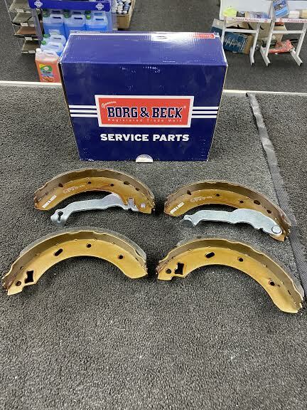 FORD ESCORT 1.3 CATALYST MK 5 (1990-1992) BORG & BECK REAR BRAKE SHOES SET OF 4