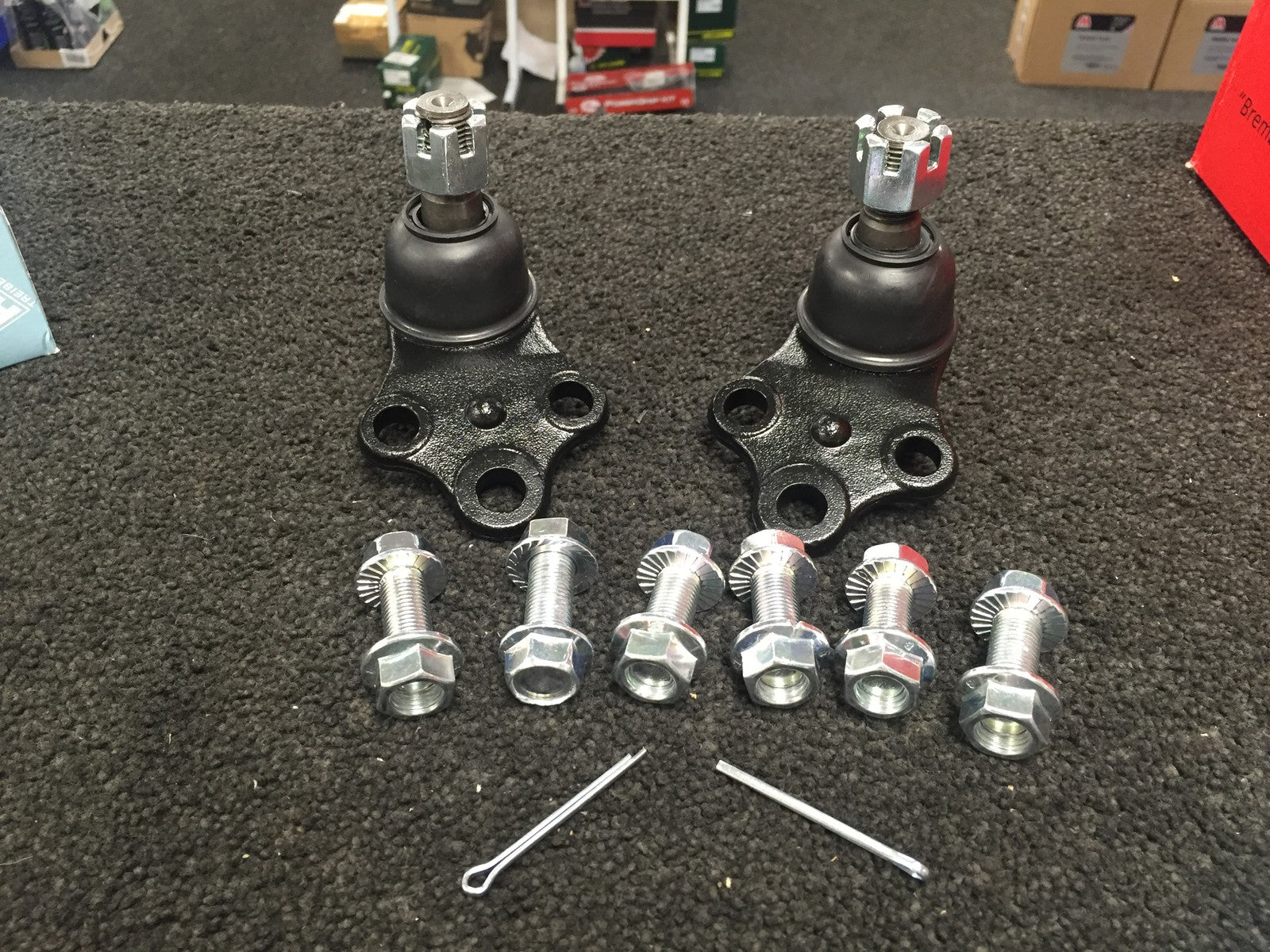 FOR NISSAN TERRANO MK2 R50 BALL JOINT FRONT LOWER SUSPENSION ARM BALL JOINTS 