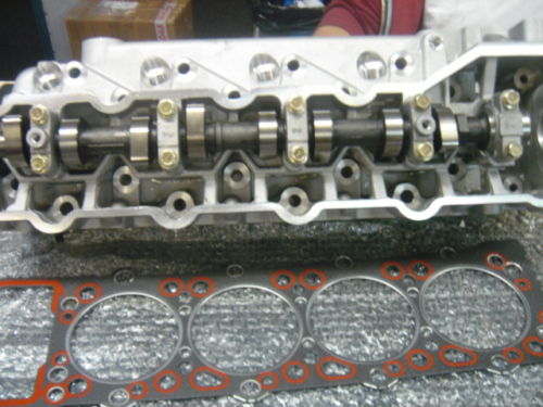 FOR MITSUBISHI PAJERO IMPORT 2.8TD 4M40 HEAD CYLINDER HEAD ASSEMBLED GASKET NEW