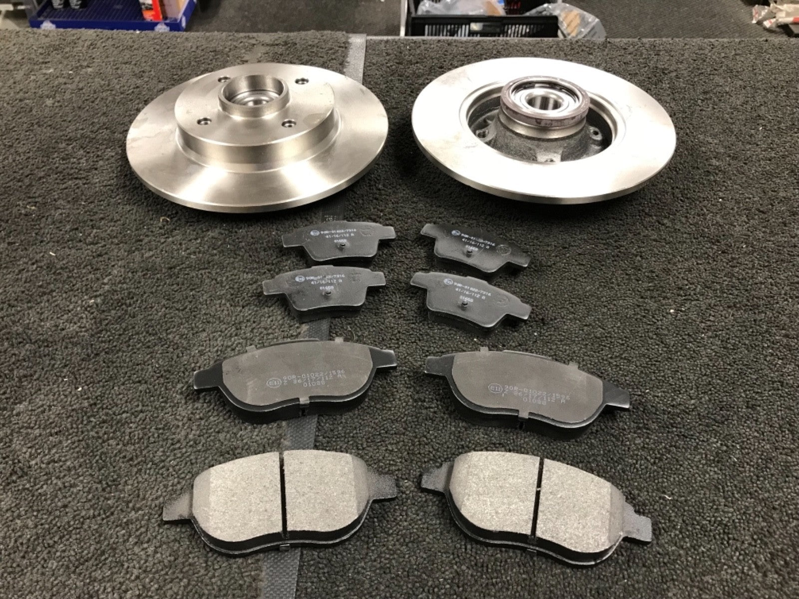 PEUG 207 1.6VTi GT HDi REAR BRAKE DISC BEARING FITTED 30MM BRAKE PAD FRONT REAR