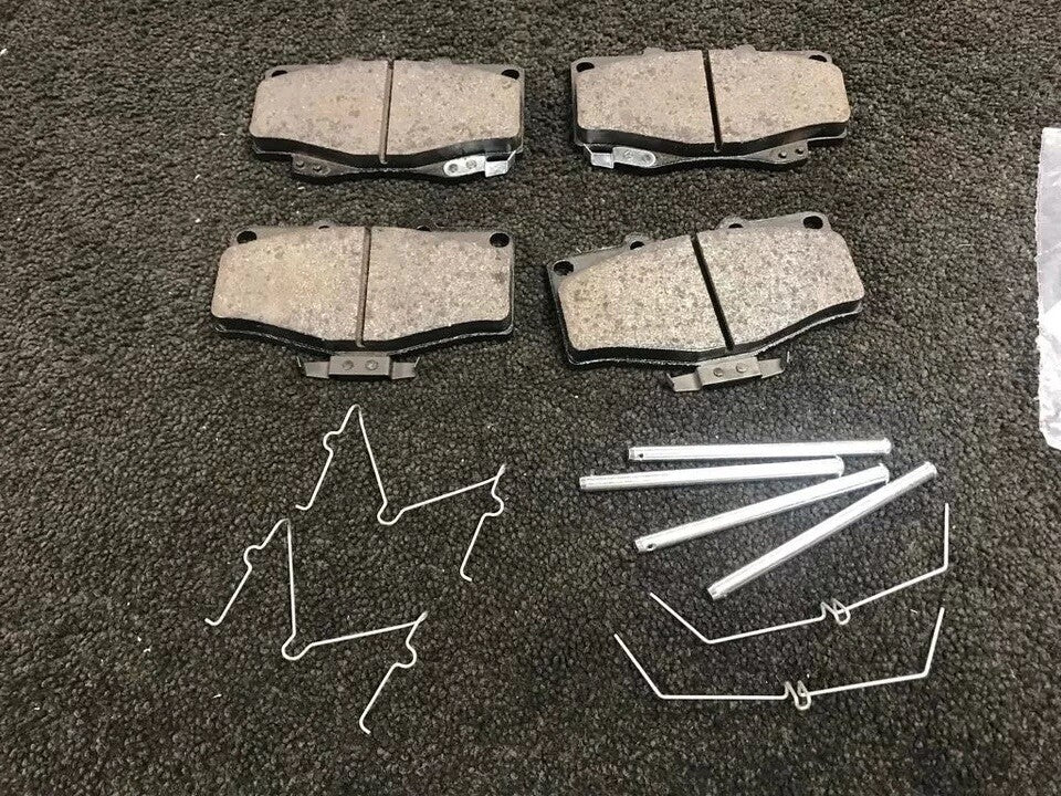 LANDCRUISER COLORADO PRADO HILUX SURF VW TARO BRAKE PAD FRONT WITH FITTING KIT