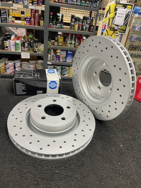 FOR MUSTANG 2015-18 2.3 3.7 V6 EcoBOOST PERFORMANCE DRILLED FRONT BRAKE DISC PAD