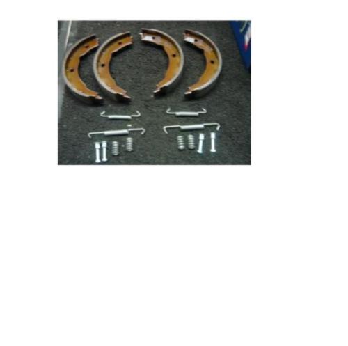 PEUGEOT 406 HANDBRAKE PARKING SHOES HANDBRAKE SHOE BRAKE FITTING KIT NEW