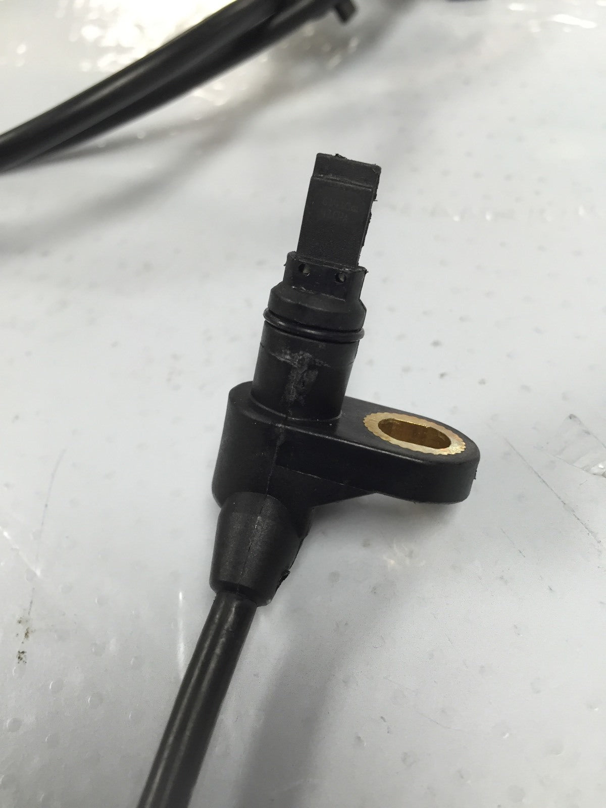 ABS SENSOR DRIVER SIDE FRONT CHRYLER VOYAGER GRAND VOYAGER 01-2007 4683470AD 