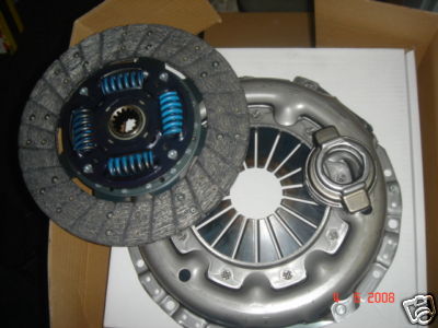 FOR MITSUBISHI CANTER 4.9TD 4M50 FUSSO EURO4 2006-11 CLUTCH KIT NEW 2PCE