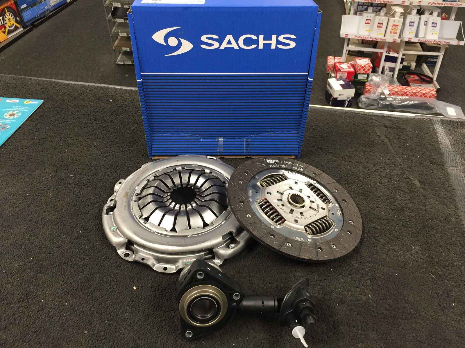 FORD TRANSIT CONNECT 1.8dI 1.8 TDI CLUTCH KIT NEW  WITH CYLINDER