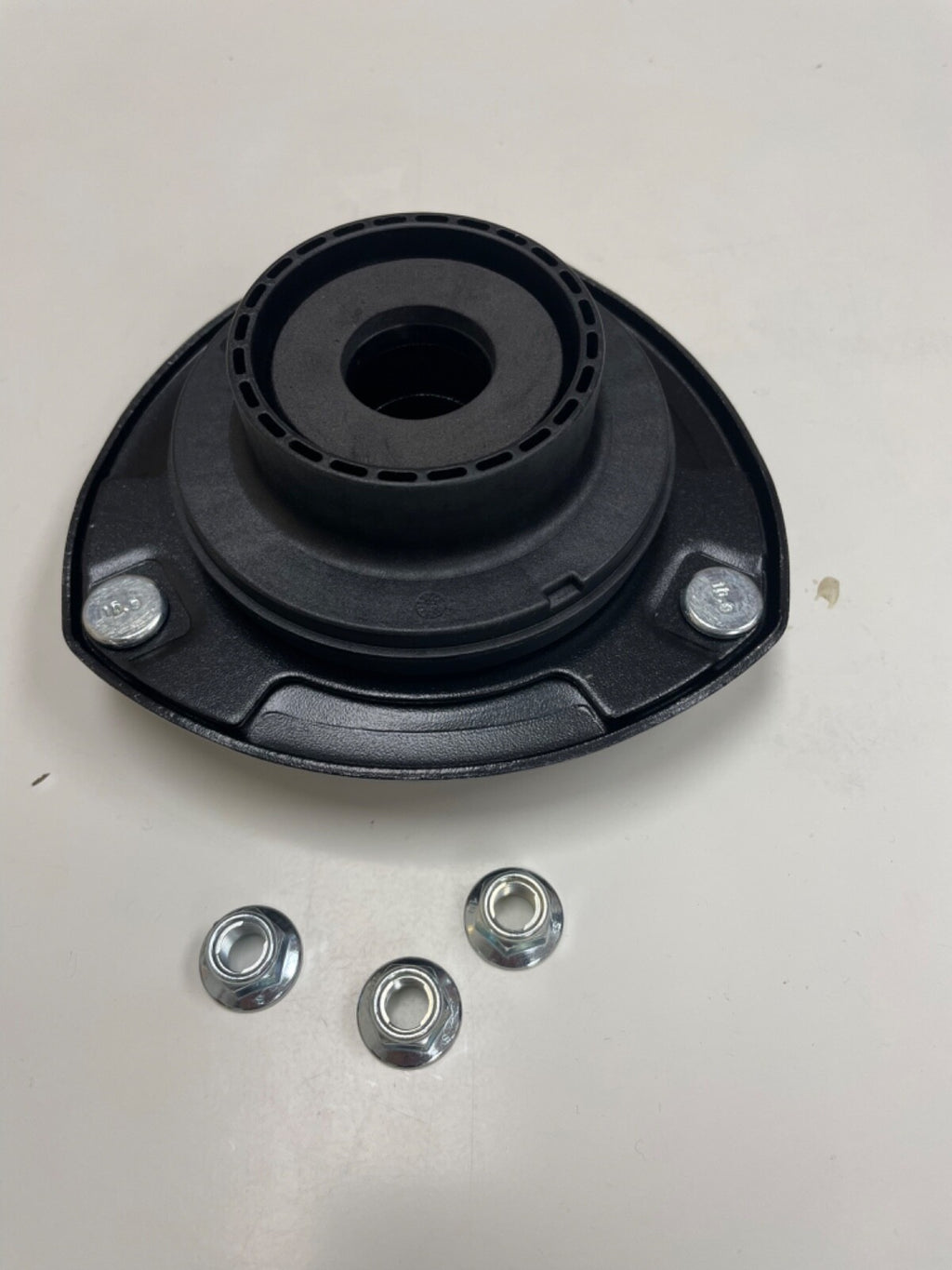 FOR HYUNDAI SANTA FE MK2 2.2 CRDI SORENTO FRONT TOP STRUT MOUNTING WITH BEARING